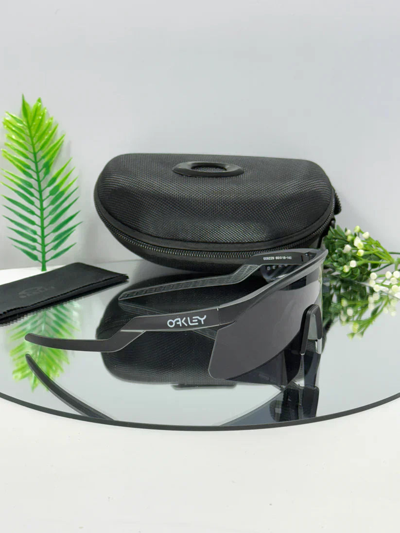 Oakley Hydra sport Sunglasses (Black & Black) 🕶️