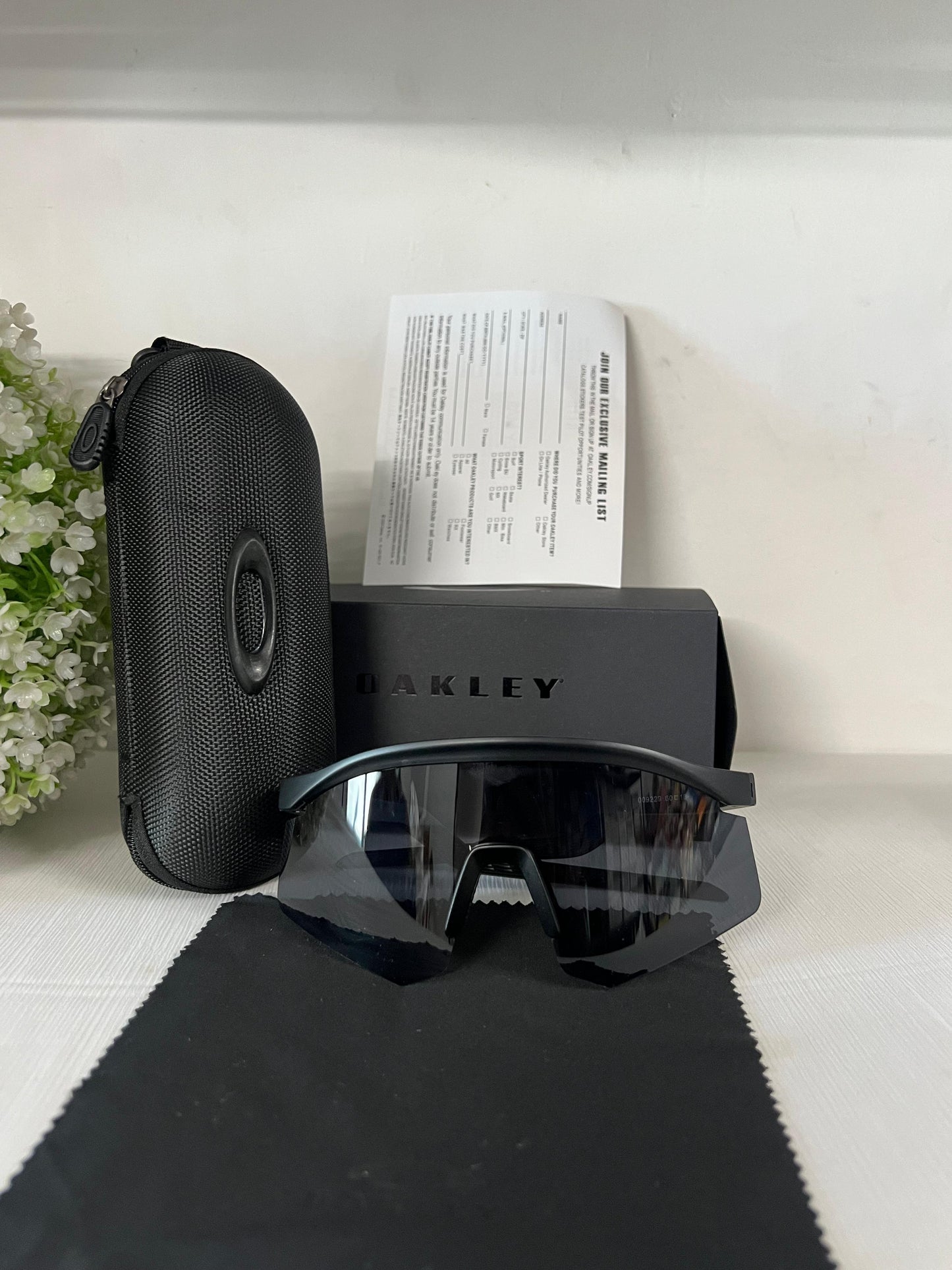 Oakley Hydra sport Sunglasses (black & black) VIRAT