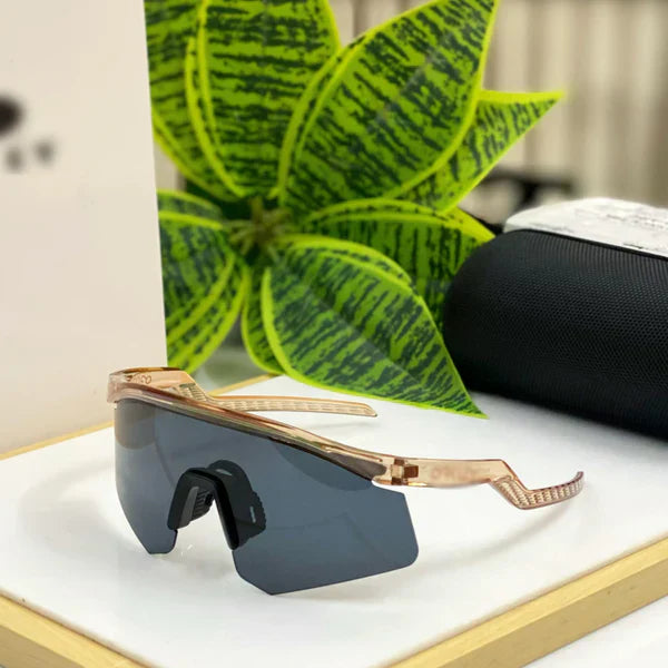 Oakley Hydra sport Sunglasses (light &black)